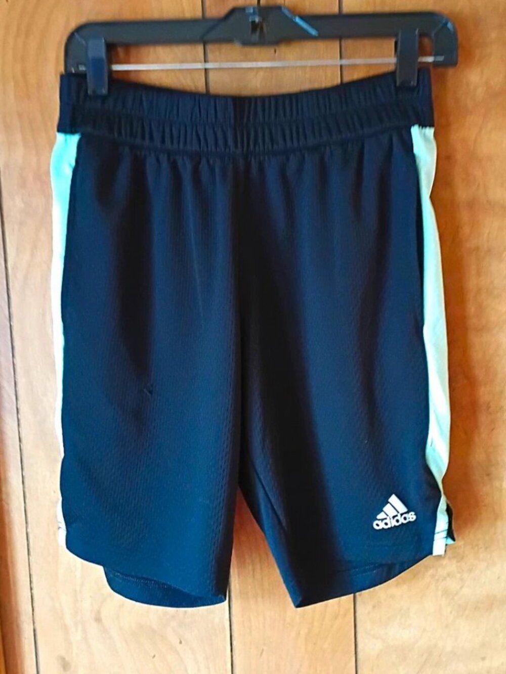 Adidas Golf Shorts Men’s Size M Black Light Green Elastic Waist Polyester